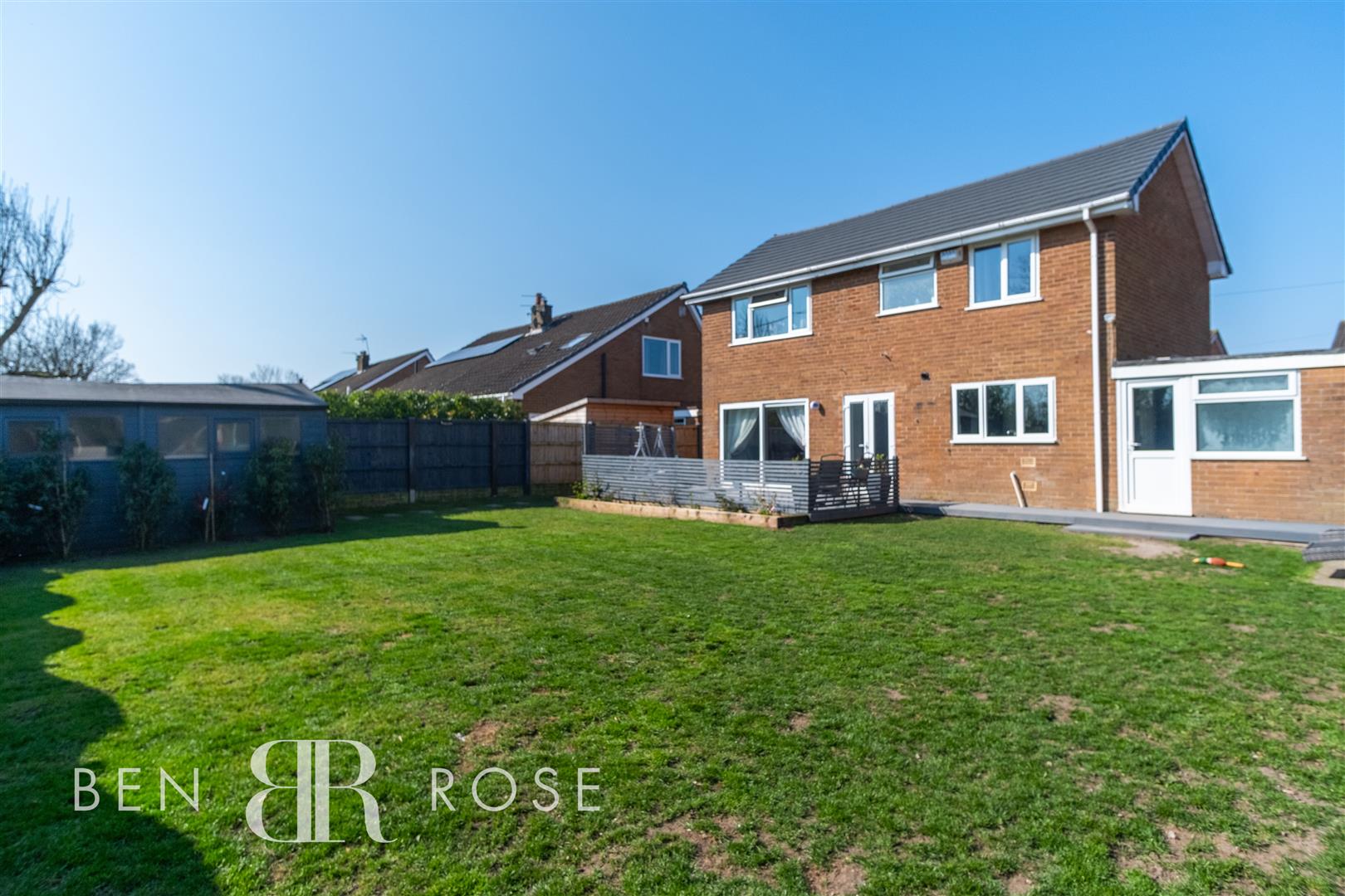 4 bed property in Rockburgh Crescent, Preston